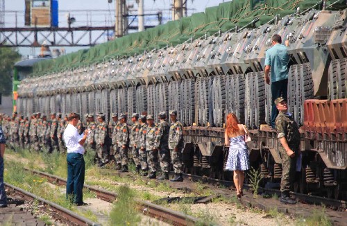 人民解放军完成第一次大规模多军种跨国战略投